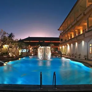 https://febris-hotel-spa.hotelsseminyak.net
