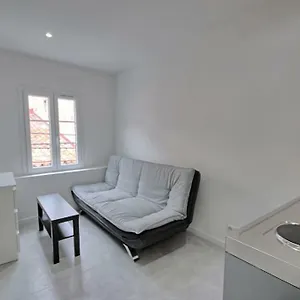 301-studio Au Calme Entierement Renove Appartamento Antibes