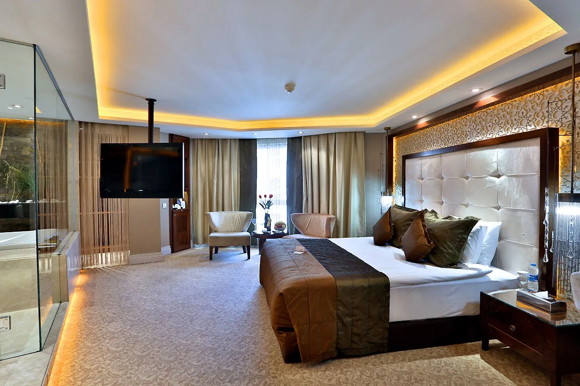 Hotel Zurich Istanbul Old City 4*,